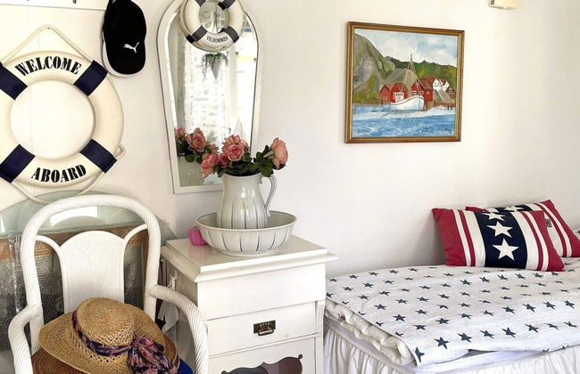 4 Star Holiday Home in Uddevalla - Photo 4