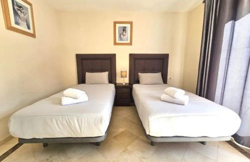 Amplia Casa en una zona ideal - Pass the Keys - Foto 8