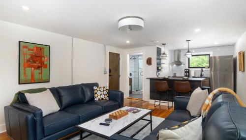 Cherry Street Loft (B) Pet-Friendly & In the Heart of Downtown Black Mtn! - Foto 1