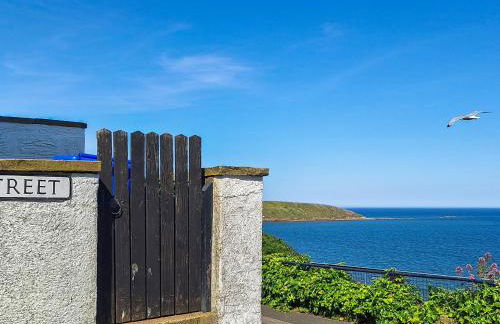 The Bee Happy House - Photo 11