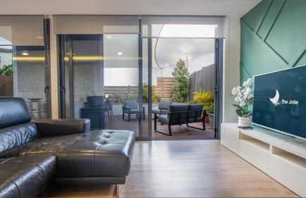 The Jolie - A Retreat in the City in an Entire House - Foto 10