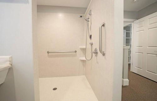 Sunset Point Pool House Close to Duke University - Foto 66