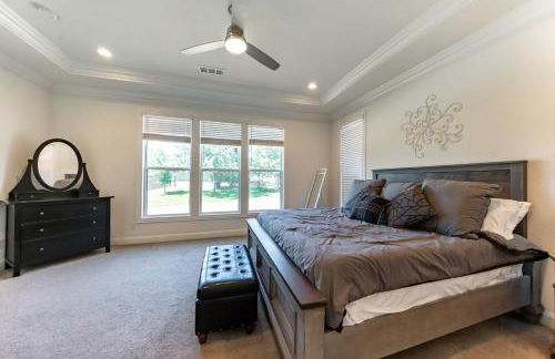 Family Home Near Lake & Local Parks - Foto 21