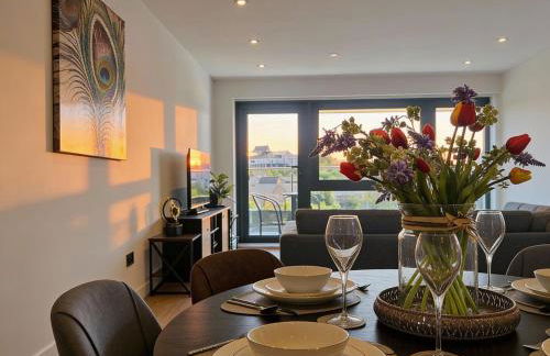 Leeds City Centre 2BR Apartment - Luxury Stay with Private Terrace - Foto 50