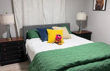 Large Five Bedroom house with outdoor patio with Jacuzzi and television! - Foto 65