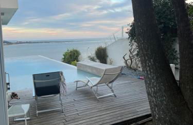 Modern Villa with Sea & River View Pool and Gym. - Foto 3