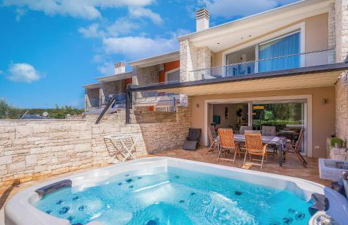 Cozy Home In Umag With Sauna - Foto 1