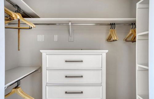 Redwood City 2BR w AC Gym WD nr Caltrain SFO-1110 - Foto 11