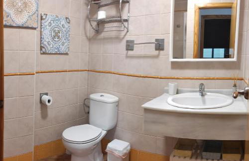 Islantilla primera linea de playa, piscina, parking - Foto 21