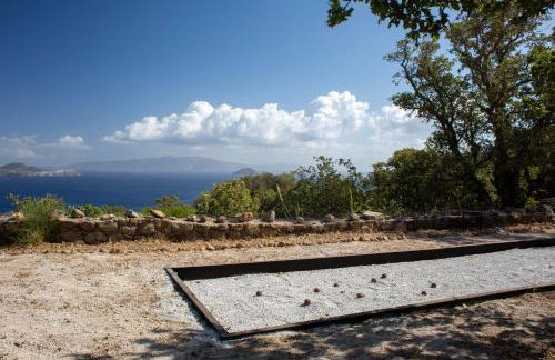 My Old Stone House in a 2 000 sqm private garden with Fab Glamping Tent - Photo 54