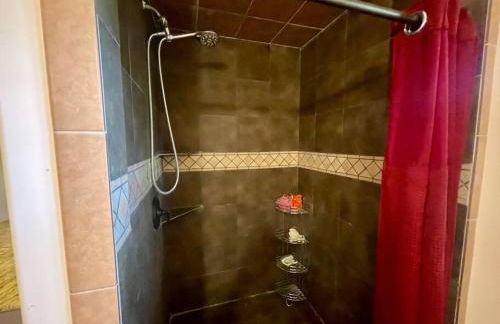 Cabin 7 sleeps 8 BEAUTIFUL BOULDER BAY, BIG BEAR - Foto 2