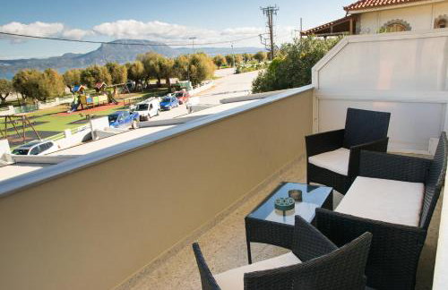 Lilia-RentalApartments - Photo 54