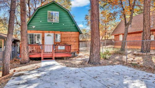 Apres Chalet Retreat~ Hot Tub~ Relax Away Cottage~ - Foto 4