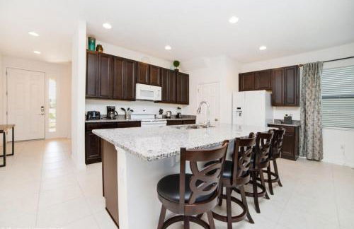 Spacious Family Villa w/ Pool & Themed Bedrooms - Foto 17