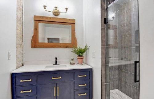 Downtown Milwaukee Area | 4BR Home | Sleeps 14 - Foto 18