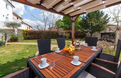 The Village - Foto 15