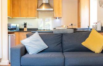 Apartment 11 - Photo 23