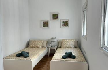 Gran casa cerca de la playa con 3 dormitorios en Pedregalejo - Photo 49