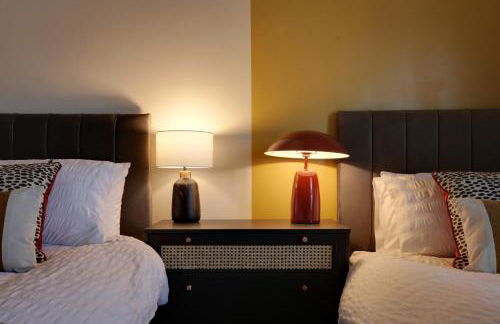 Ann’s Place - 2 Bed House Central Romford - Free Parking & Garden - Foto 37