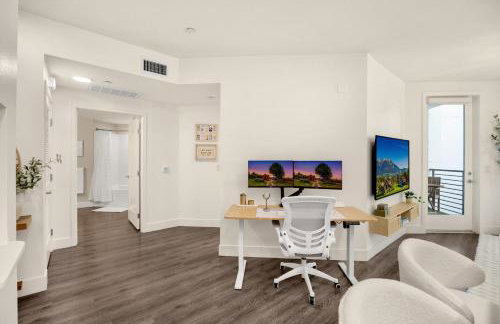 Luxury 1BR Newport Beach Condo with Pool and Gym - Foto 40