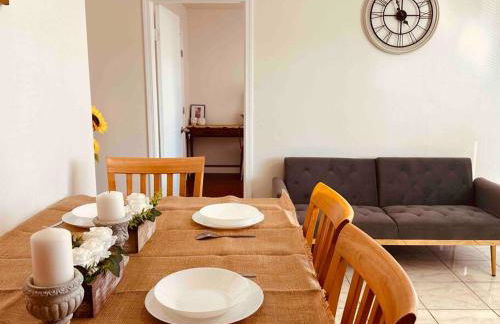 Charming 3BR Retreat near Disneyland Downtown LA! - Foto 28