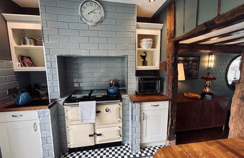 The Foremans House, With Hot Tub, A luxurious Historical pre 16th Century Grade II Listed House, location Essex in a picturesque Village, Country Pub In walking Distance - Foto 23