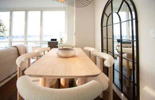 Modern Designer Stunning Hudson Views Corner Unit - Photo 3