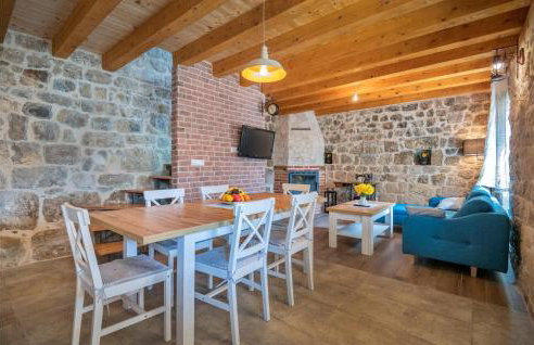 Gorgeous Home In Ricice With Lake View - Foto 3