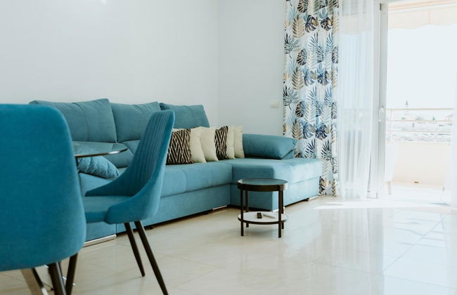 Seaview Splendor 2 Bedroom Modern Comfort - Photo 10