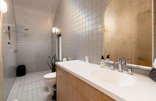 Spacious World Cup Loft - Prime Location - Foto 33