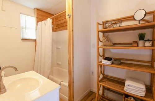 Classic & Cozy Apartments - Parking & Close to DW - Foto 60