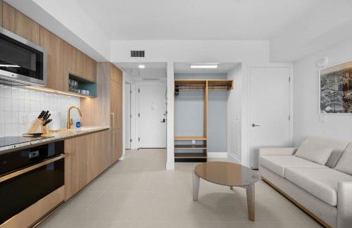 Ultimate Elegance Studio with Panoramic City Views - Foto 30