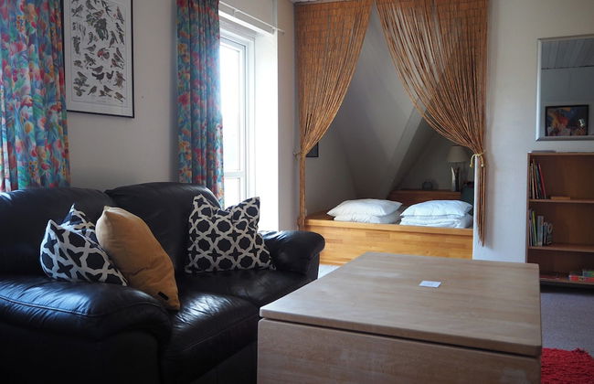 Lovely Town Apartment - Sleeps 5, Parking & Garden - Foto 26