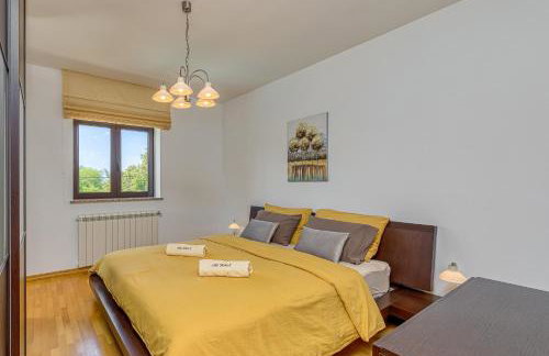 Silvia II with Private Pool - Foto 16