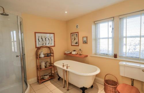 Orchard House - Photo 32