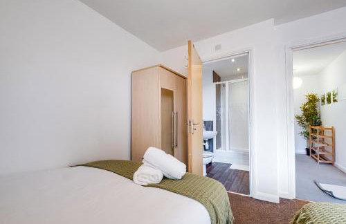 Orient CityView with FreePark and Netflix - Photo 43