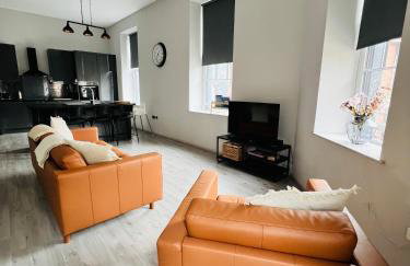 The Tower Suite - Town Centre, Spacious, 2 Bed, Sleeps 4 - Foto 2