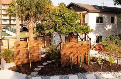 Shares Courtyard Luxury Apt - NEW! - Foto 28