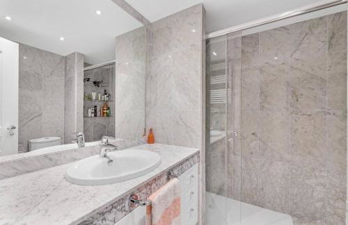 Modern and Large apartment in the heart of Puerto Banus - Foto 8