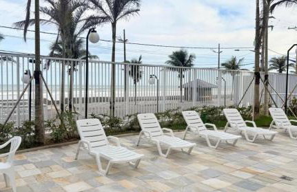 Apto frente o mar com 3 piscinas Wi-Fi gratuito aceito pet - Foto 78