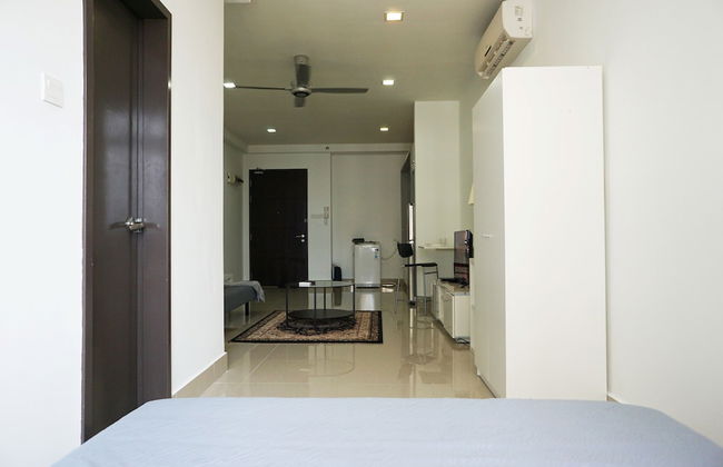 Shaftsbury Residences by Superhost - Photo 21