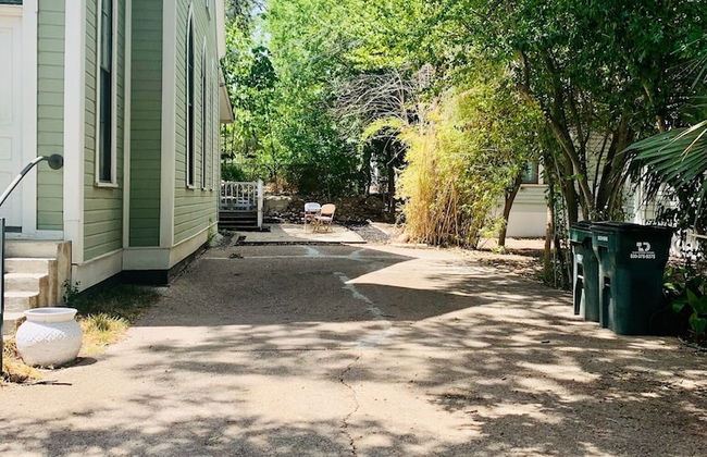 The Downtown Abbey - Foto 80