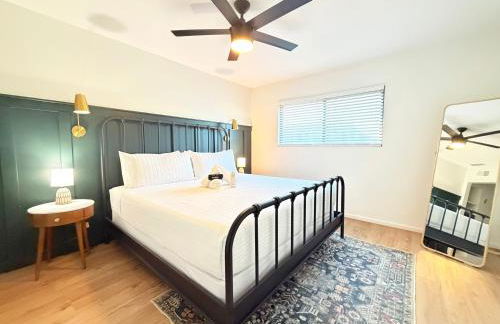 Echo by Coast to Cactus - Family-Friendly Home - Photo 8