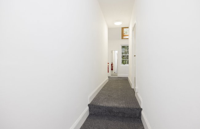 JOIVY Beautiful 2-Br Mews Home, Near Princes Street - Foto 30