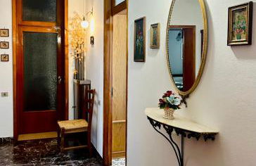 2-bedroom apartment ILLARIO - heart of Tuscany - airco & free parking - Foto 13