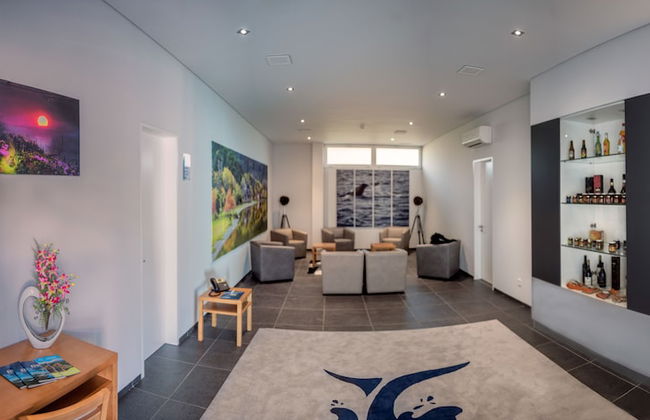 Whales Bay Hotel - Photo 5