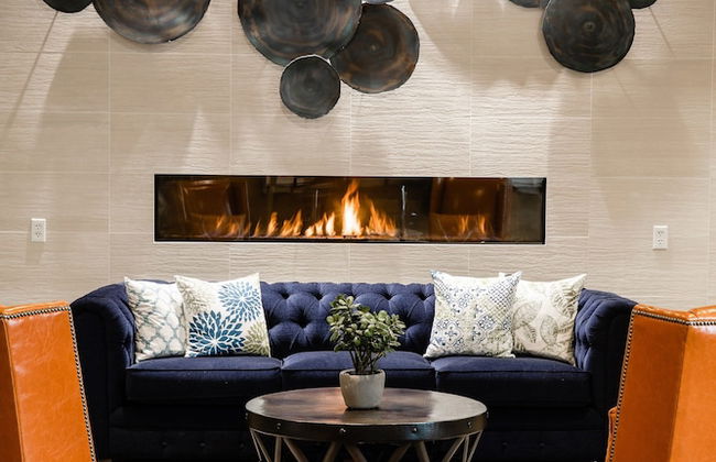 Domicile Suites at Mark on 8th - Photo 3