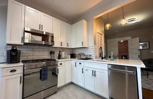 Big Brick 2 Bedroom apartment in Victorian Village - Foto 17