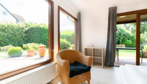 Tolstov House - 6 Room Villa with Garden - 15 Min Messe DUS & Airport DUS - Foto 4