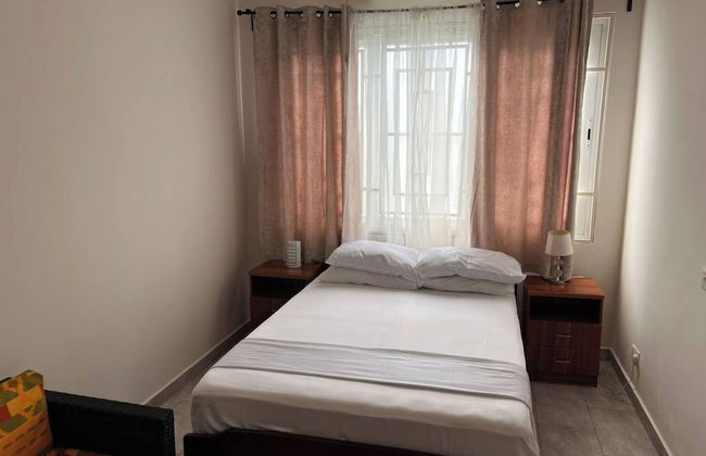 Serene Oasis in East Legon Hills - Chic 2 Bedroom Retreat - Photo 9